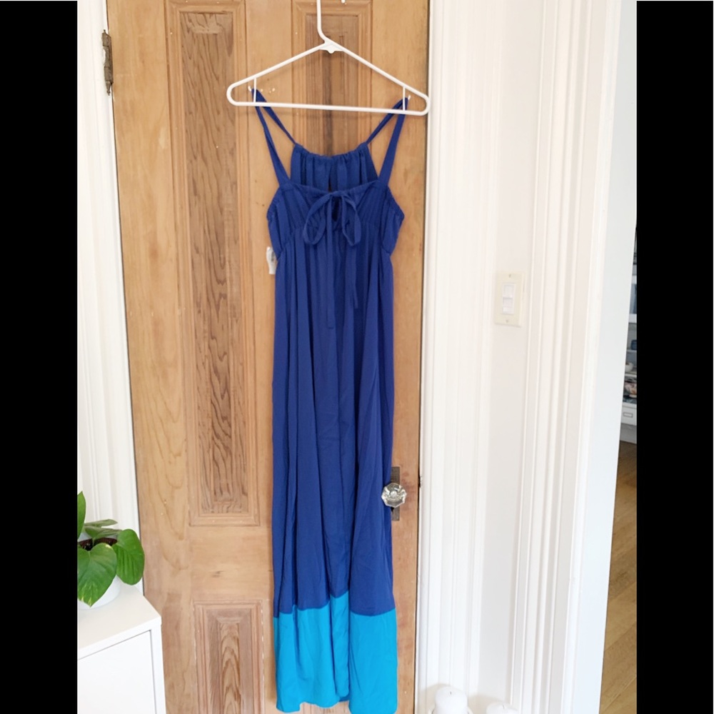 Old Navy keyhole color block maxi dress